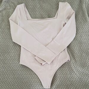 Aritizia pink contour squareneck bodysuit